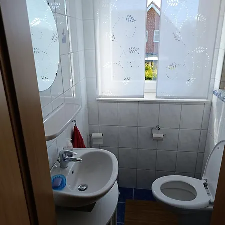 Fehrienmonteurwohnung * بابينبورغ
